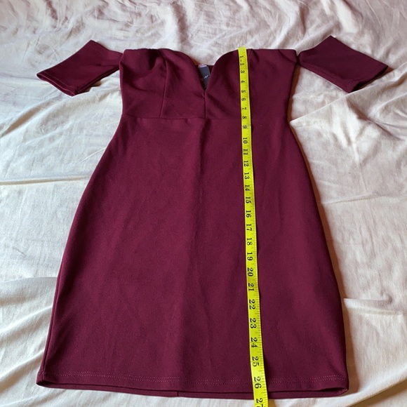 NWT Burgundy Bodycon Dress - Small - Picture 3 of 4
